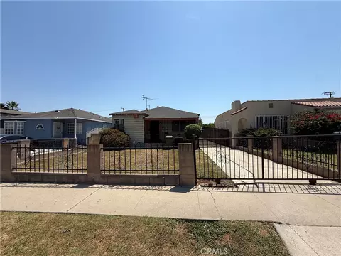 126 E 118th Pl, Los Angeles, CA 90061