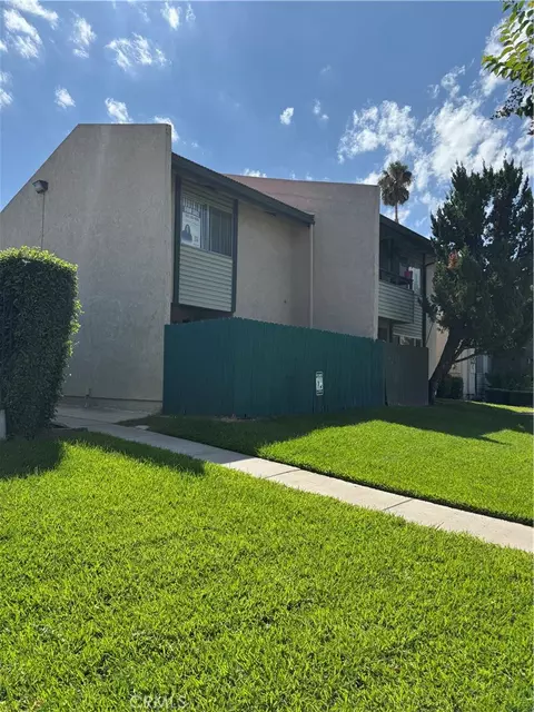 2255 Cahuilla St #140, Colton, CA 92324