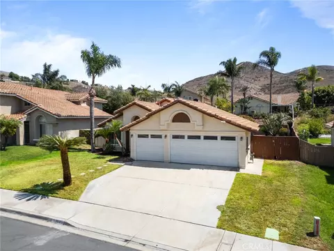 13006 August Cir, Riverside, CA 92503 photo 2