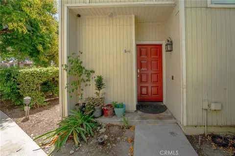 646 Sycamore Ave #18, Claremont, CA 91711