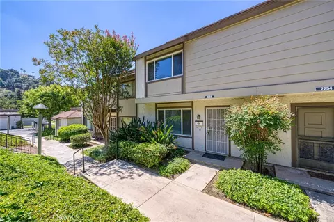 2256 Shady Hills Dr, Diamond Bar, CA 91765