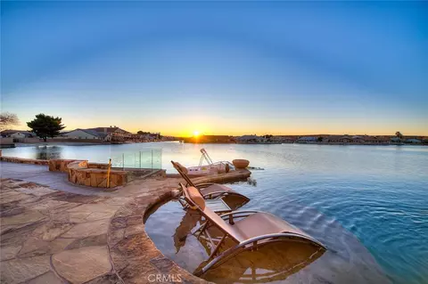 27008 Reef Ln, Helendale, CA 92342