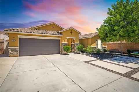 20692 Pitchfork Dr, Riverside, CA 92507