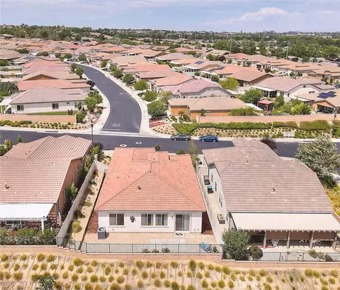 View/Area - 322 Forked Run, Beaumont, CA 92223 photo 1 of 15