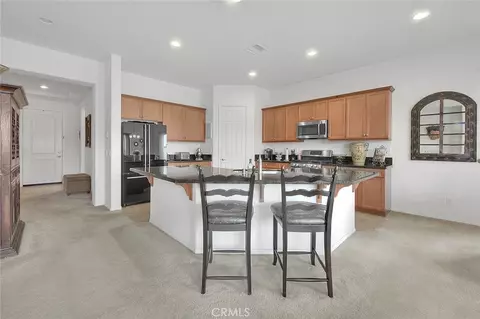Kitchen - 322 Forked Run, Beaumont, CA 92223 photo 2 of 5