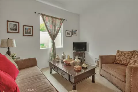 Living - 322 Forked Run, Beaumont, CA 92223 photo 5 of 6
