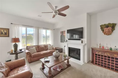 Living - 322 Forked Run, Beaumont, CA 92223 photo 4 of 6