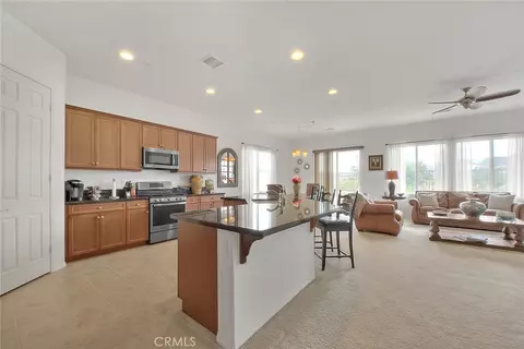 Kitchen - 322 Forked Run, Beaumont, CA 92223 photo 1 of 5