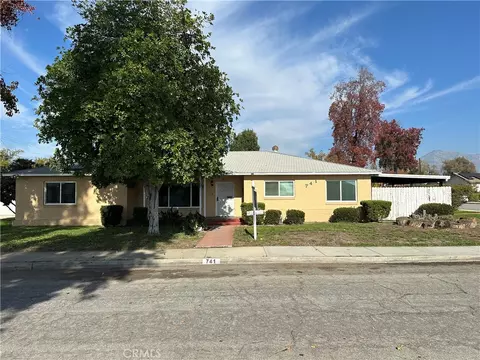 741 E Mckinley Ave, Pomona, CA 91767