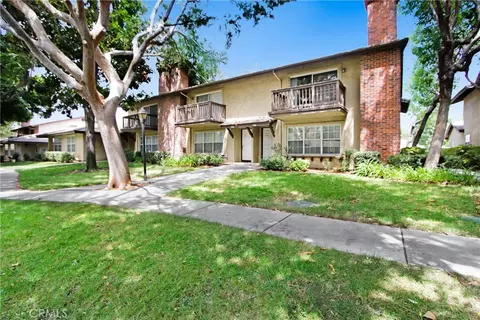 946 S Glendora Ave, Glendora, CA 91740