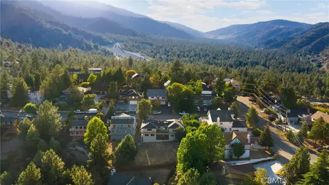 View/Area - 5495 Summit Dr, Wrightwood, CA 92397 photo 4 of 4