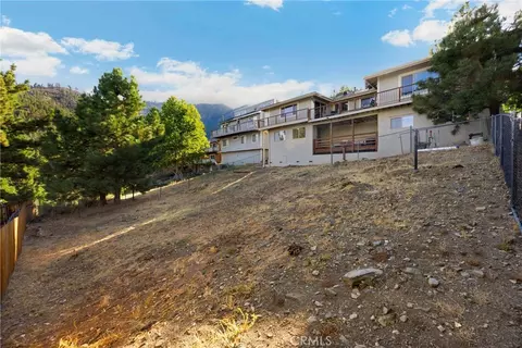 Exterior - 5495 Summit Dr, Wrightwood, CA 92397 photo 10 of 13