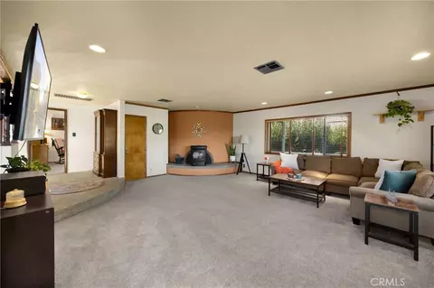 Living - 5495 Summit Dr, Wrightwood, CA 92397 photo 4 of 7