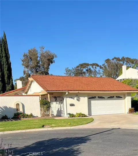 5149 Miembro, Laguna Woods, CA 92637