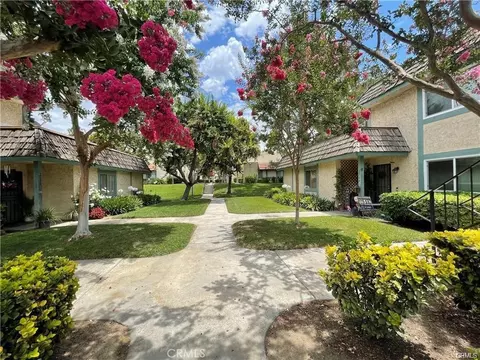 2560 Gonzaga Ln, Riverside, CA 92507