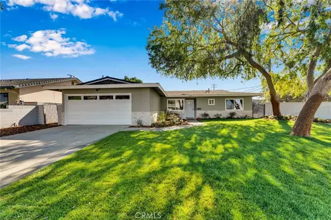904 N Bender Ave, Covina, CA 91724
