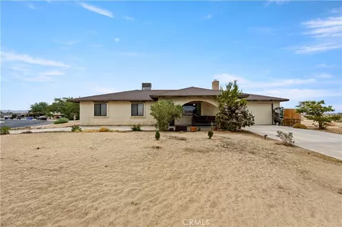 16226 Brookfield Dr, Victorville, CA 92394
