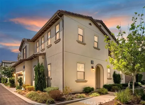 6956 Mallow Dr, Fontana, CA 92336