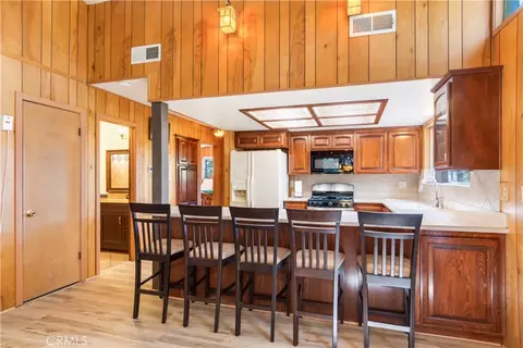 Kitchen - 24514 Albrun, Crestline, CA 92325 photo 1 of 2