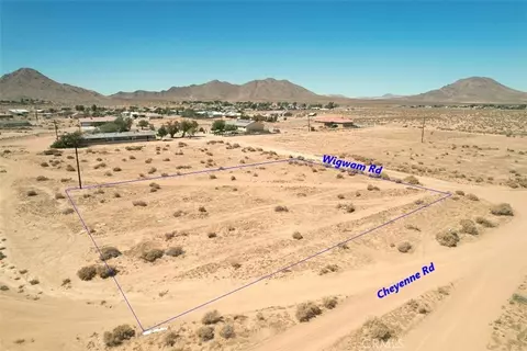 23 Wigwam, Apple Valley, CA 92307