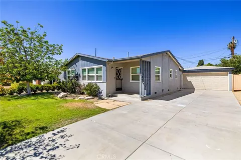 2537 E Walnut Creek Pkwy, West Covina, CA 91791