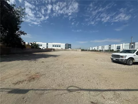 10512 Juiper Ave, Fontana, CA 92337