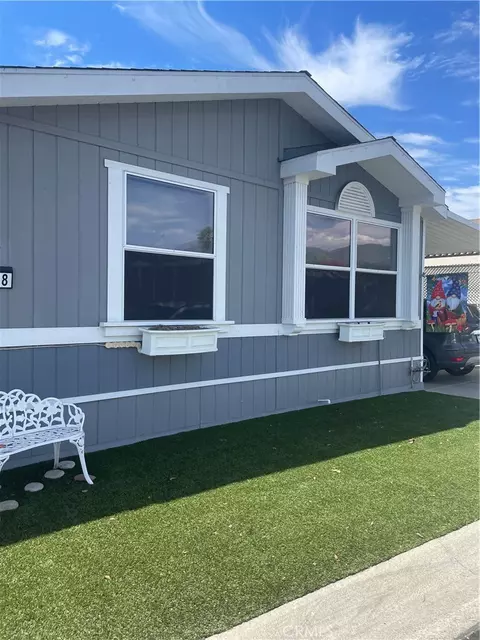 4095 Fruit St #108, La Verne, CA 91750