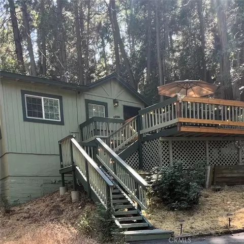 23995 Scenic Dr, Crestline, CA 92325