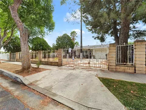 2247 W W Ct, San Bernardino, CA 92410