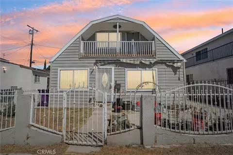 Exterior - 1211 E Leigh Ct, Long Beach, CA 90806 photo 4 of 4