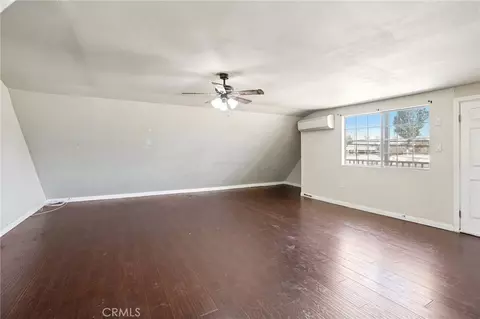 Living - 1211 E Leigh Ct, Long Beach, CA 90806 photo 6 of 6