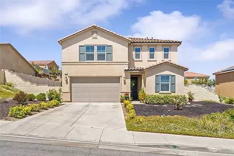 4073 Tamarind Rdg, Lake Elsinore, CA 92530