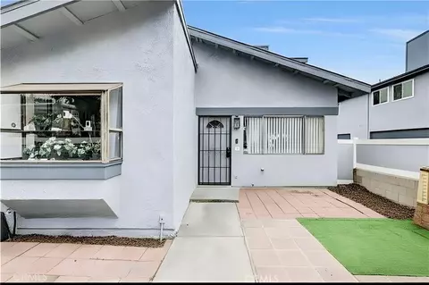 900 W Sierra Madre Ave #44, Azusa, CA 91702
