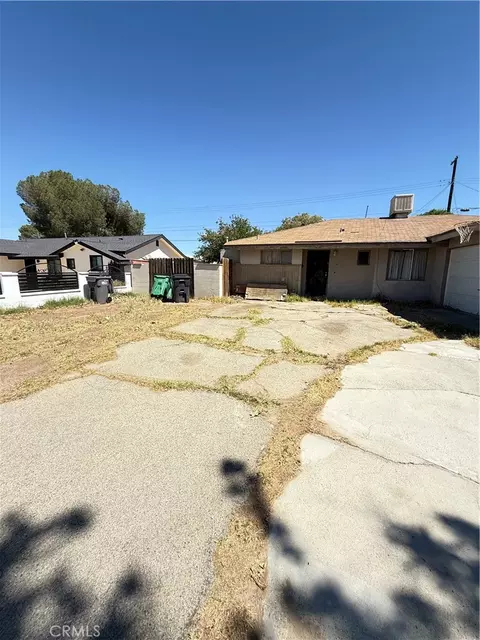 45336 Burgess Way, Lancaster, CA 93535