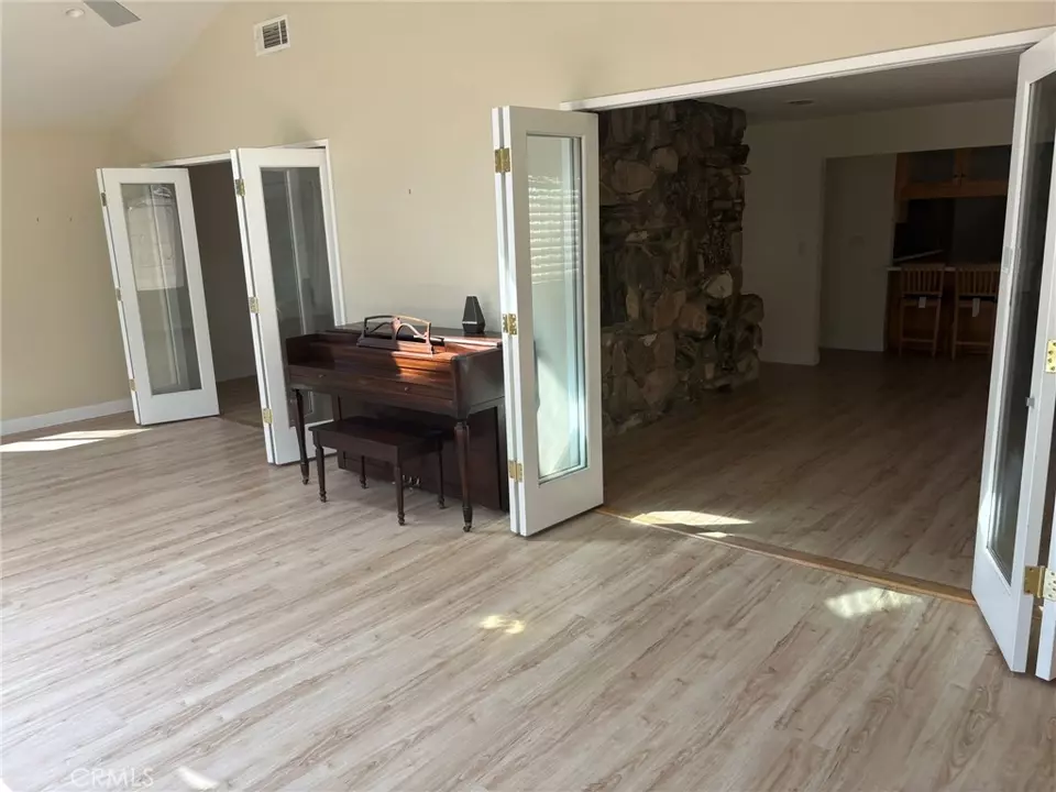 Living - 2206 Stratford Way, La Verne, CA 91750 photo 2 of 5
