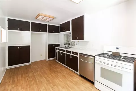 Kitchen - 5291 Orchard Dr, Wrightwood, CA 92397 photo 1 of 5