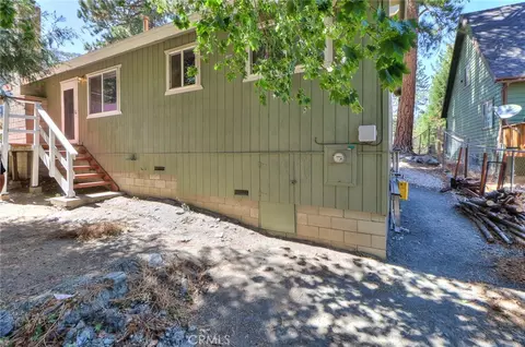 Exterior - 5291 Orchard Dr, Wrightwood, CA 92397 photo 7 of 17
