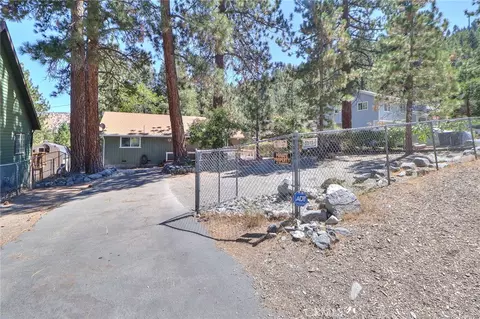 Exterior - 5291 Orchard Dr, Wrightwood, CA 92397 photo 10 of 17