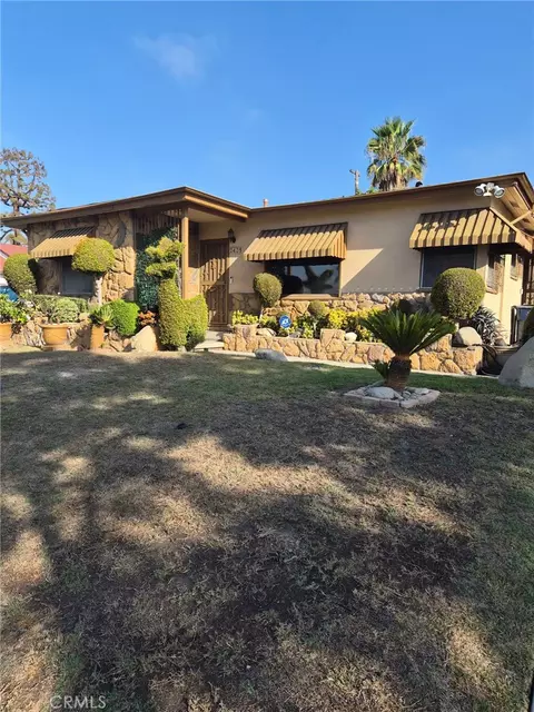 2425 W 116th St, Hawthorne, CA 90250