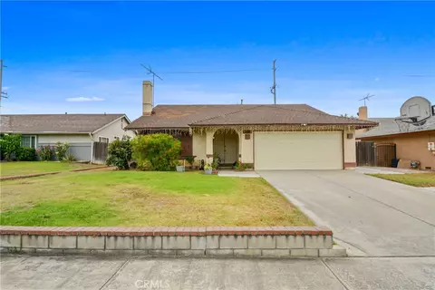 8795 Frankfort St, Fontana, CA 92335