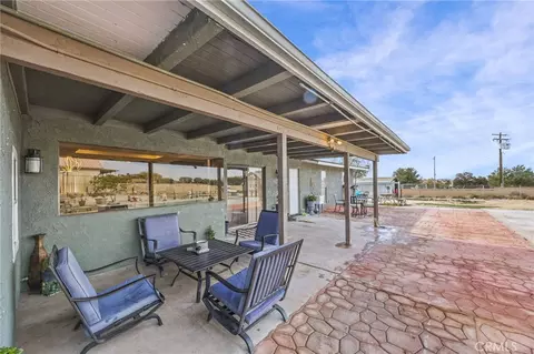Exterior - 13288 Choco Rd, Apple Valley, CA 92308 photo 6 of 9