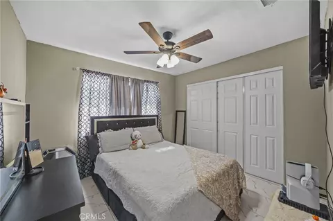 Bedroom - 13288 Choco Rd, Apple Valley, CA 92308 photo 2 of 5