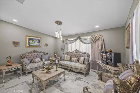 Living - 13288 Choco Rd, Apple Valley, CA 92308 photo 1 of 5
