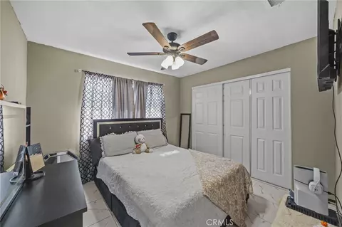 Bedroom - 13288 Choco Rd, Apple Valley, CA 92308 photo 2 of 5