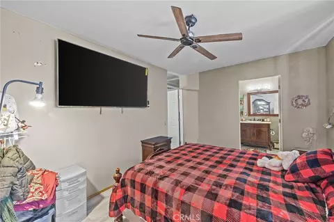 Bedroom - 13288 Choco Rd, Apple Valley, CA 92308 photo 5 of 5