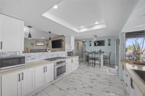 Kitchen - 13288 Choco Rd, Apple Valley, CA 92308 photo 4 of 4