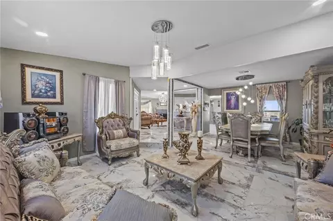Living - 13288 Choco Rd, Apple Valley, CA 92308 photo 3 of 5