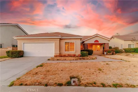 3829 Vitrina Ln, Palmdale, CA 93551