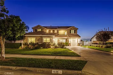 1539 Carmel Ct, Redlands, CA 92374