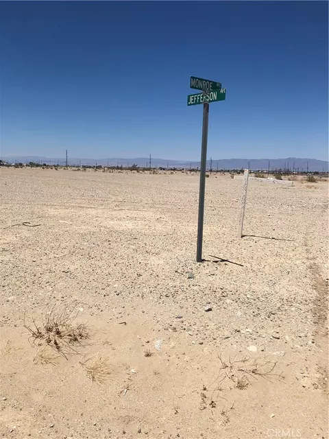2120 Monroe Ave, Thermal, CA 92274